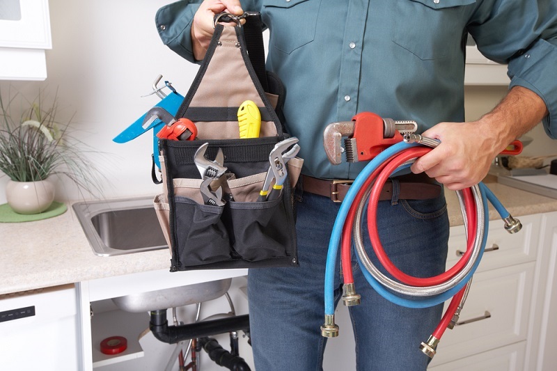 Few Useful Tips for Hiring the Best Emergency Plumber of The Locality cords